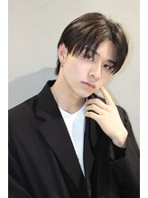 ビジネスマンにおススメ！センターパートでナチュラルな大人スタイルに☆【韓国風　センターパート】