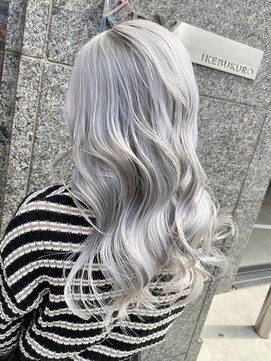 エゴ 池袋(EGO) ホワイトカラー