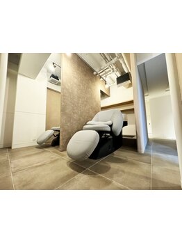 【全席個室】ゆとりのある広い個室で、周りを気にせずにゆったりとした自分だけのサロンタイムに♪