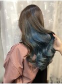 グレージュ×ターコイズブルー