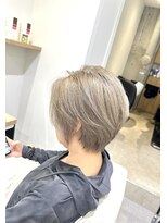 ブランシュ 南行徳店(BLANCHE)&nbsp;小顔/フェイスフレーミング/デザインカラー/センターパート