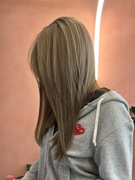 ディプティモイラ(dipty MOILA) beige color