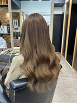 ラピス 横浜(Lapis)&nbsp;ミルクティーベージュシールエクブリーチカラーレイヤーカット