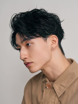 レタッチ バイ フィフス 銀座(RETOUCH by fifth) 銀座センタパートニュアンスパーマツーブロックメンズパーマ