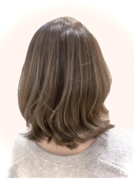 アルム(arum) 見え方のベースは潤いから　　/ボブ/横浜/元町/白髪ぼかし