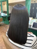 ヘアーラウンジ アンフィ 井土ヶ谷(Hair Lounge Anphi) 梅雨対策ストレートヘア/縮毛矯正