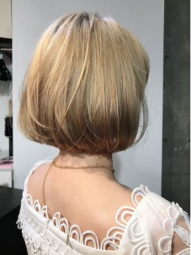 アズヘアー(A's HAIR) ハイトーンミニボブ