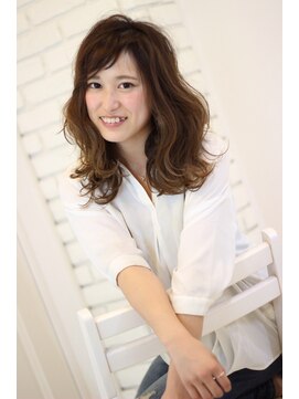 ハーツスタンダード(Hearts Standard) 【ラフ波ウェーブ×スパイラルインナーカラー】の秘密♪