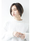 ダークアッシュの大人キレイなショートスタイル