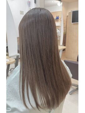 カットハウス はさみの部屋 ロングローレイヤー/アメージング/フォギーベージュ/前髪あり