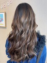 ヘアーボー ラーラ(hairbeau L'ala)&nbsp;ロングスタイル