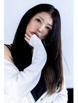 アンアタッシュ(UNE ATTACHE)&nbsp;ルミナス　シャイン　　アッシュベージュでトーンダウン