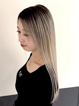 シエラ 心斎橋(CIERA.) ホワイトグレージュミニウルフオリーブグレージュ