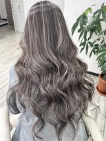 ベルヘアーデザイン 堺東(Belle hair Design)&nbsp;ハイライトレイヤーカットグレージュイルミナカラー韓国風堺東