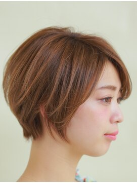 コリーヌ イデア 南蔵王店(COLLINE idea) ショートボブ