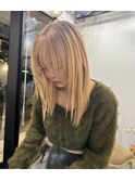 ベージュカラー