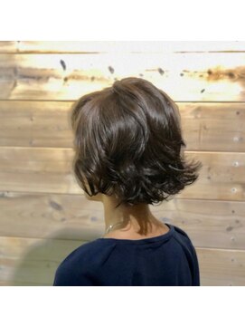 ジアザー(the other) ゆるふわショートボブ