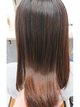 トゥーリ 浜町店 長崎(tuuli) 個室美容室tuuli  艶髪ストレート