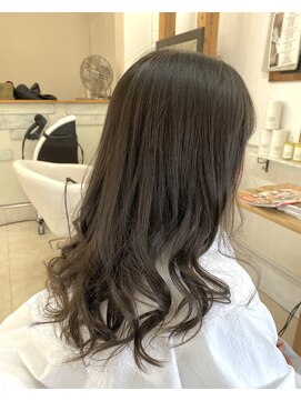 ヘアーリゼル(Hair Rizel) シルバーベージュ