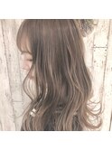 ミルクティーベージュ