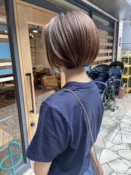 ロレ バトヘアー 下北沢(lore bat.hair) ストレートボブ