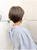 ひし形シルエット束感丸みショートボブ 襟足美人丸み アッシュ