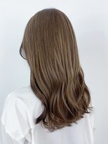 アイティー バイ アルバム 浦和店(IT by ALBUM)&nbsp;カーキベージュレイヤーロングニュアンスカラー_ba471311