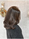 ミディアム×くすみブラウン