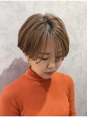 耳かけショートボブ