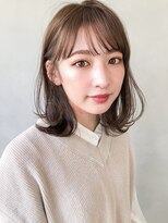 アグノス 青山(Agnos) ナチュラルカール艶ブラウンフェミニンくびれミディモテ髪前髪