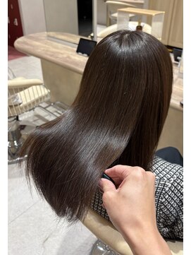 ジーナ 渋谷本店(Zina) ★赤み抑えて透明感◎シアンブラウン【芳賀健吾】