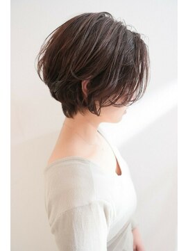 アルテロワジール(Alte Rowazle) 絶壁解消・ひし形・くびれ・大人ショートボブ