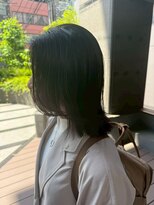 クク(coucou) 流れるミディアムウルフレイヤー