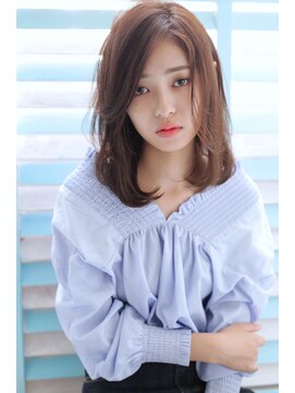 オウル(Owll) 【DISHEL】大人のツヤ感　重ねた抜け感ラフカール