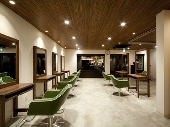 パレット 葛本店の写真/【橿原/八木/新ノ口】専用駐車場完備◎白髪が気になるな…そう思ったら”カラー専門店 パレット”へ是非♪