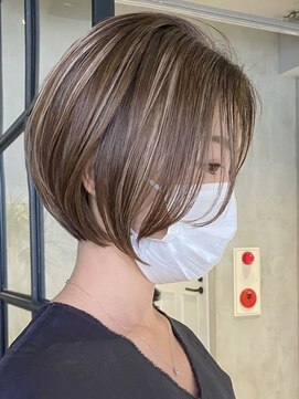 エリマ  茅ヶ崎(elima) ショートカットダブルカラー前下がりボブ20代30代40代ハイライト
