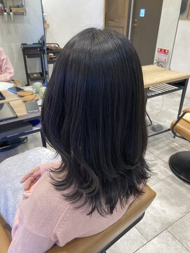 ラボヌールヘアーグレース 門前仲町店(La Bonheur hair grace) ミディアムレイヤー
