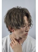 センターパート×ツイストスパイラルパーマ