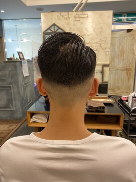 アンテナ(ANTENA) フェードお任せ!!際の際まで丁寧いに施術致します