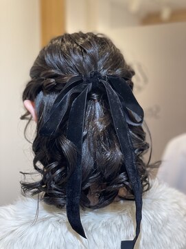 ヘアコレクション アンジュ(Hair collection Unge) ハーフアップ＆ベロアリボン