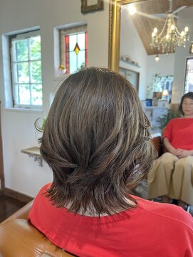 コリルの道(coRiruの道) 外はねレイヤーボブ