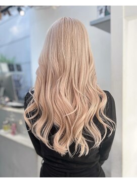 シェリ ヘアデザイン(CHERIE hair design) ホワイトブロンド