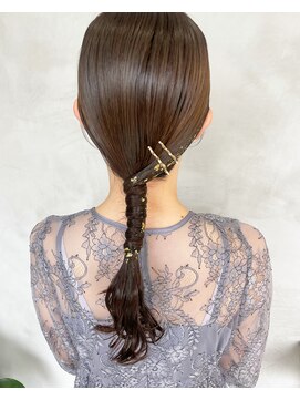 ヌール(Nuru) 編みおろしアレンジ