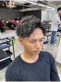 ハイライト波巻きツイストスパイラルパーマツーブロック刈り上げ