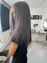 キング 高槻(K!ng) ハイライトカラーミルクティーベージュレイヤーカット