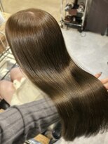 トリア(the tria)&nbsp;【chika】透明感ベージュ