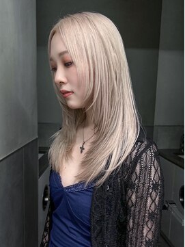 ロングブロンドホワイトベージュブリーチハイトーン_ba561522