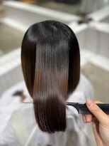 ニーイチイチ(211)&nbsp;パーマ落とし/ストレートパーマ/似合わせカット