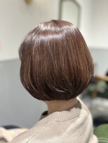 アンジー(Angee)&nbsp;白髪をぼかすグレーカラーで自然な仕上がりに