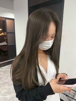 ピリオド 松阪(Period.)&nbsp;ロングヘアー　オリーブベージュ　髪質改善 Period.松阪